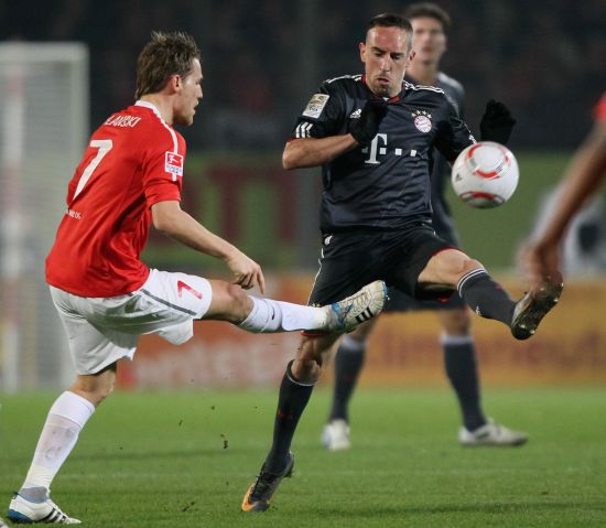 瞩目的足球 瞩目的足球